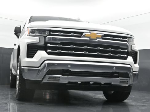 Used 2023 Chevrolet Silverado 1500 LTZ AWD/4WD image 41