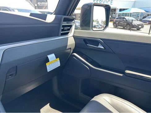 New 2026 Lexus GX 550 AWD/4WD image 13
