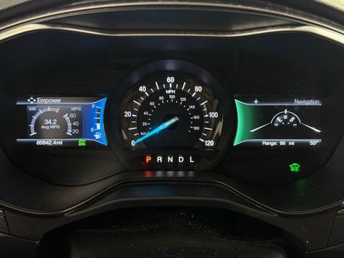 Used 2020 Ford Fusion SE image 19