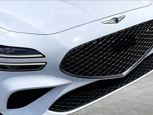 Used 2023 Genesis G70 2.0T RWD image 30