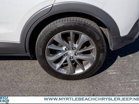 Used 2020 Buick Encore GX Essence w/ Experience Buick Package image 12