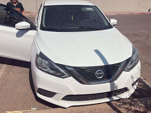 Used 2018 Nissan Sentra SV FWD image 1