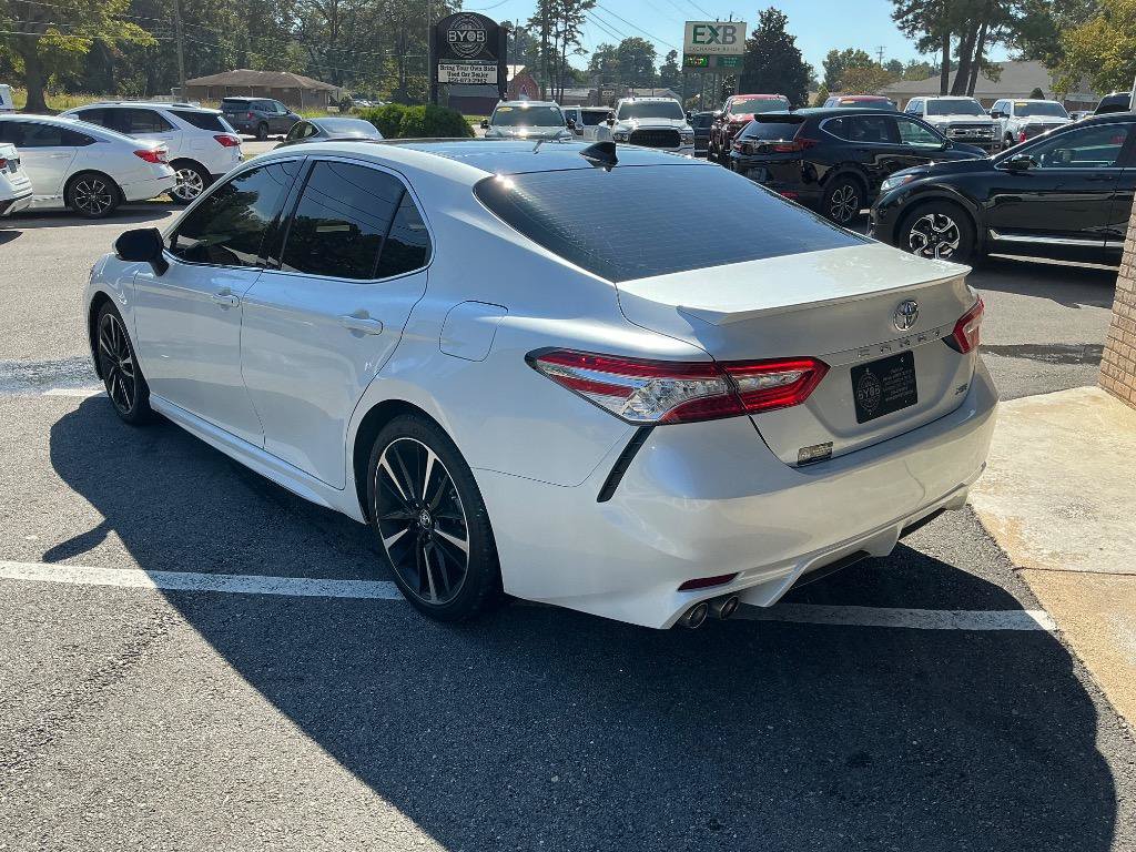Used 2020 Toyota Camry XSE FWD image 3
