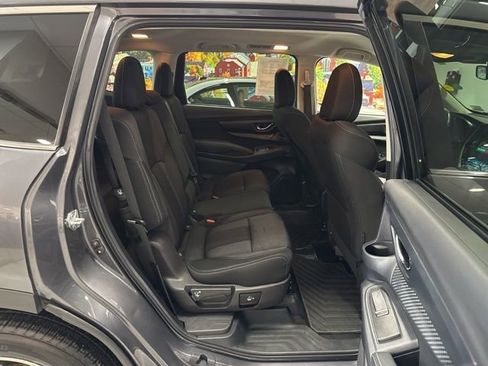 Used 2023 Subaru Ascent Premium image 50