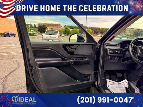 Used 2023 Lincoln Aviator AWD image 9