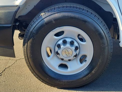 New 2025 Chevrolet Express 2500 w/ Driver Convenience Package image 22