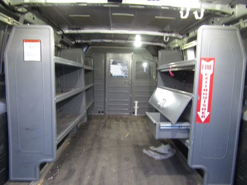 Used 2015 Ford Transit 250 Low Roof image 15