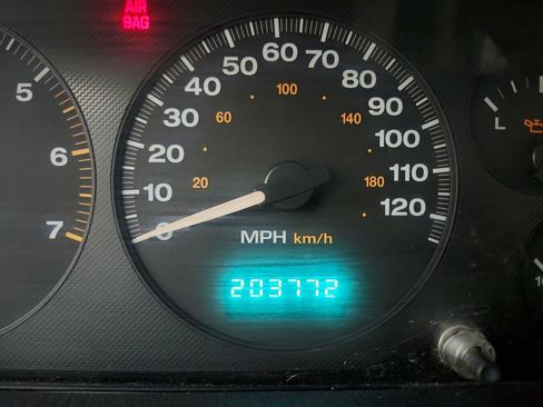 Used 2002 Jeep Grand Cherokee Sport image 15