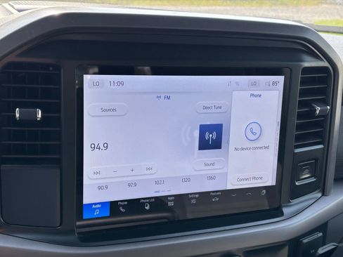 Used 2025 Ford F150 XLT w/ Equipment Group 301A Standard image 11