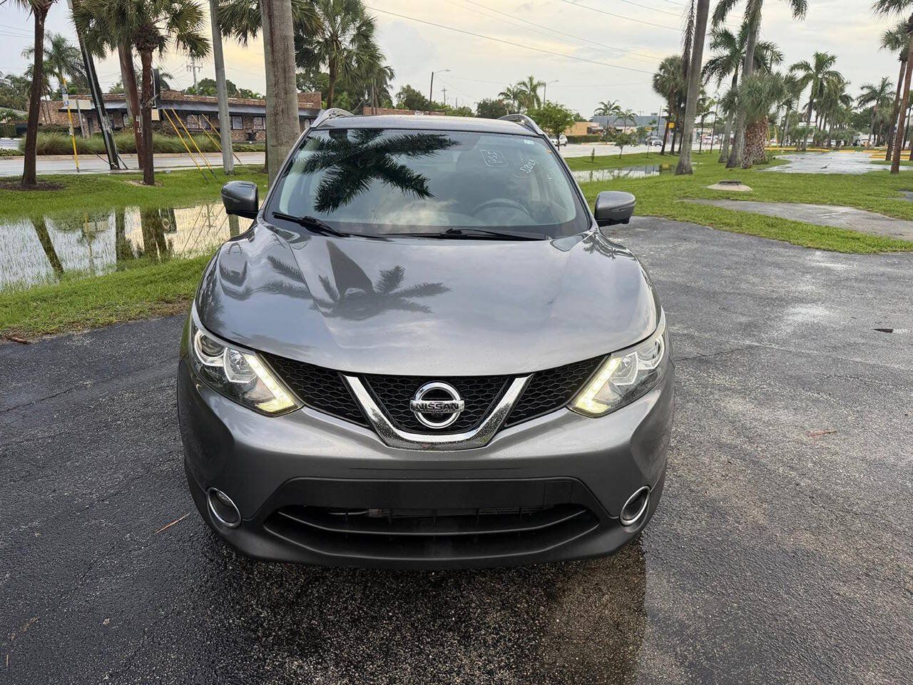 Used 2017 Nissan Rogue Sport SV w/ SV Premium Package FWD image 9