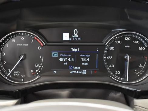 Used 2022 Cadillac XT5 Premium Luxury w/ LPO, Floor Liner Package AWD/4WD image 23