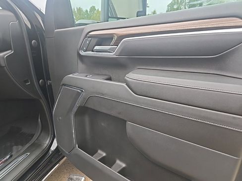 Used 2024 Chevrolet Silverado 2500 LT image 77