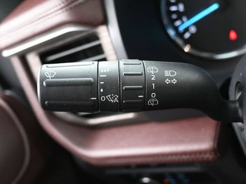 Used 2024 Ford Expedition Limited AWD/4WD image 22