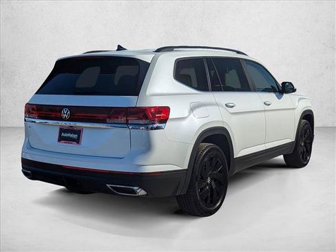 New 2026 Volkswagen Atlas SE FWD image 6