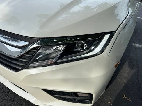 Certified 2018 Honda Odyssey EX-L image 9