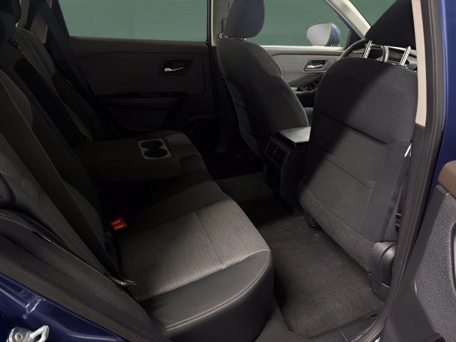 Used 2022 Nissan Rogue SV AWD/4WD image 13
