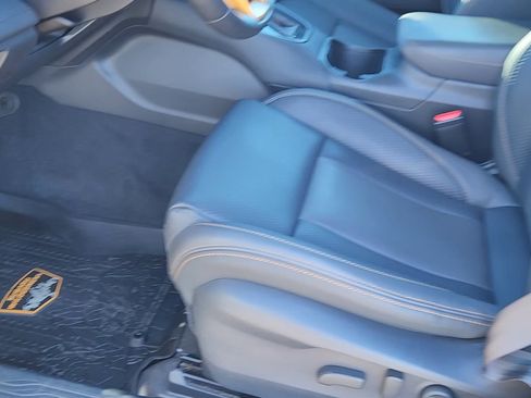 Used 2022 Subaru Outback Wilderness w/ Wilderness Package image 18