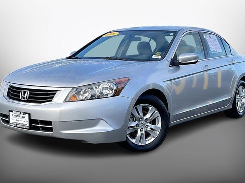 Used 2008 Honda Accord LX-P image 2