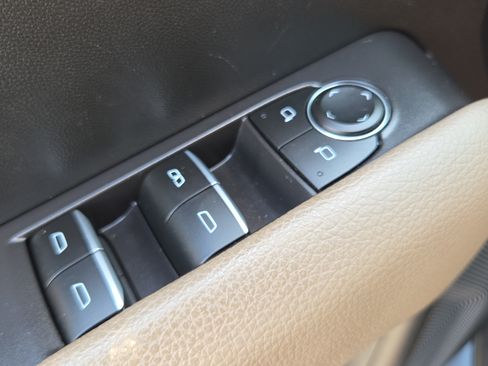 Certified 2023 GMC Canyon Denali AWD/4WD image 30