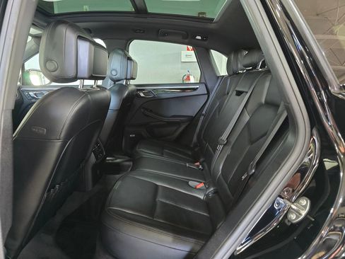 Used 2018 Porsche Macan S image 26