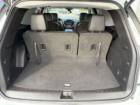 Used 2021 Chevrolet Traverse Premier image 25