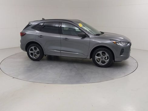 Certified 2024 Ford Escape ST-Line w/ Tech Pack #1 AWD/4WD image 11