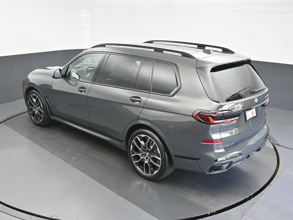Used 2024 BMW X7 xDrive40i w/ Executive Package AWD/4WD image 15