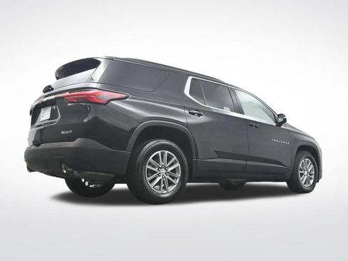 Used 2023 Chevrolet Traverse LT FWD image 34