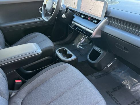 Certified 2024 Hyundai Ioniq 5 SEL RWD image 17