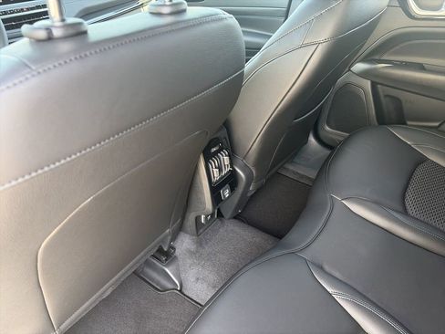 New 2026 Jeep Compass Latitude image 30