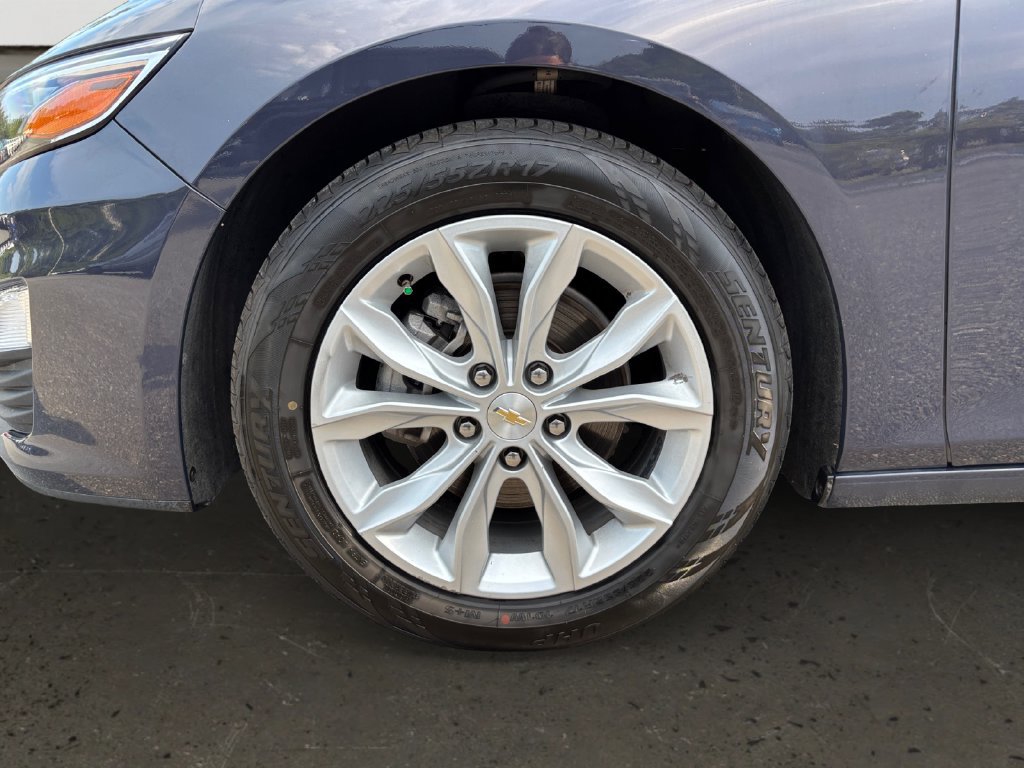 Used 2025 Chevrolet Malibu LT FWD image 10