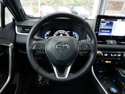 Certified 2022 Toyota RAV4 XSE image 21