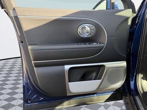 New 2026 Hyundai Ioniq 9 Calligraphy image 12