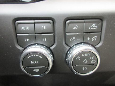 New 2026 GMC Sierra 1500 AT4 w/ AT4 Premium Package AWD/4WD image 18