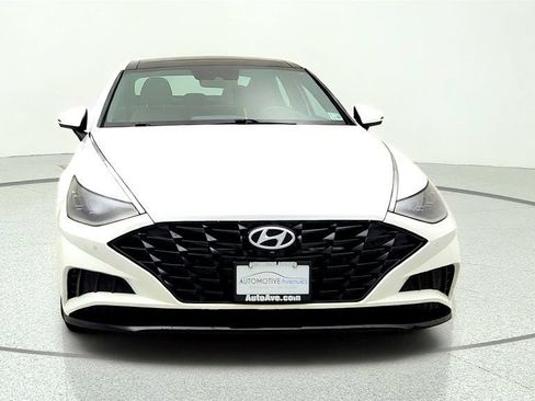 Used 2022 Hyundai Sonata Limited w/ Cargo Package FWD image 2