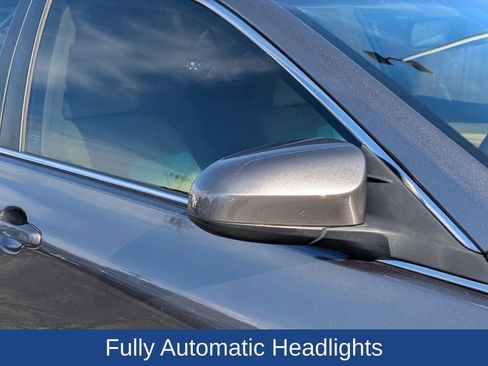 Used 2016 Toyota Camry XLE image 11