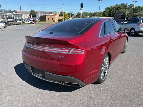 Used 2017 Lincoln MKZ Reserve w/ Technology Package FWD image 5