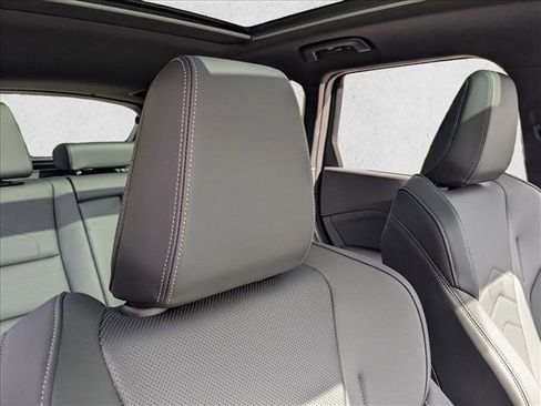 Used 2025 BMW X1 xDrive28i w/ M Sport Package image 18