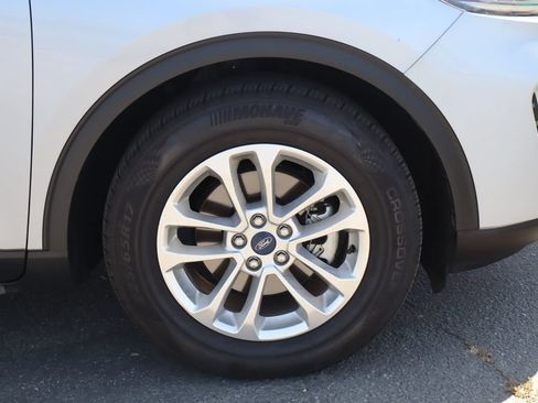Used 2022 Ford Escape SE w/ Convenience Package FWD image 10