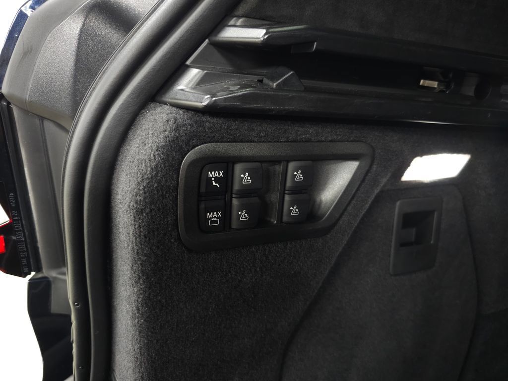 Used 2026 BMW X7 xDrive40i AWD/4WD image 8