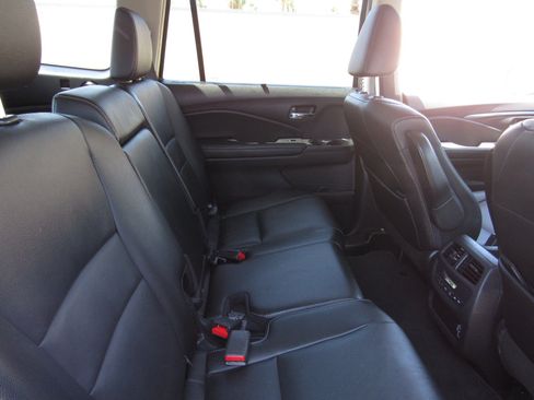 Certified 2022 Honda Pilot Special Edition image 9