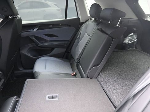 New 2026 Volkswagen Tiguan SE AWD/4WD image 21