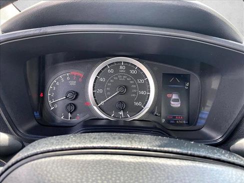 Used 2021 Toyota Corolla LE image 18