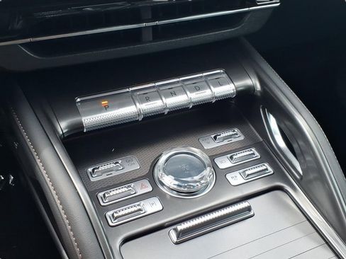 New 2026 Lincoln Nautilus Premier AWD/4WD image 24
