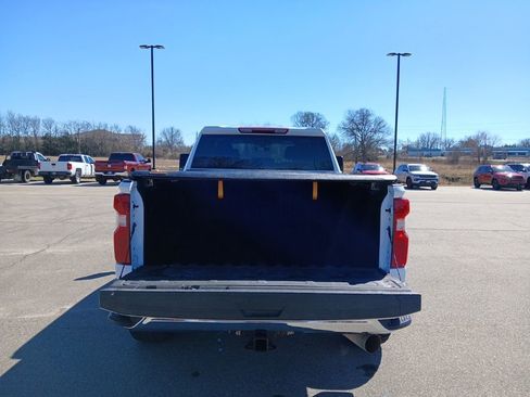 Used 2023 Chevrolet Silverado 2500 LT w/ Convenience Package image 11