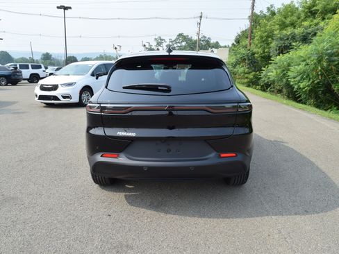 Used 2025 Dodge Hornet GT w/ GT Blacktop Package AWD/4WD image 4