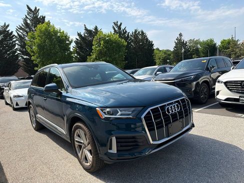 Used 2021 Audi Q7 2.0T Premium w/ Convenience Package AWD/4WD image 3