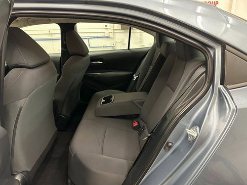 Used 2021 Toyota Corolla LE image 21