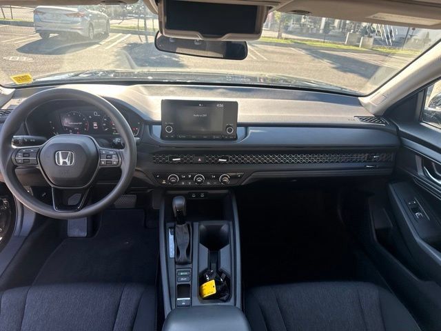 Certified 2023 Honda Accord EX image 15
