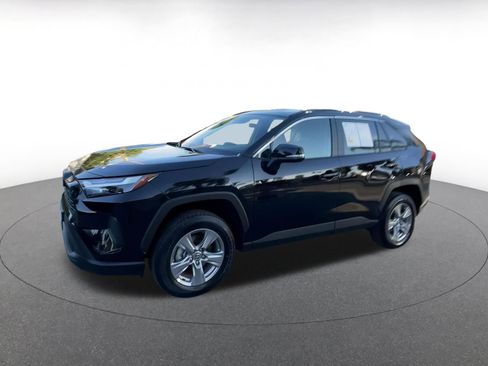 Used 2025 Toyota RAV4 XLE image 8